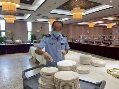 濟南市平陰縣市場監管局開展餐飲具和自制油條油餅專項檢查